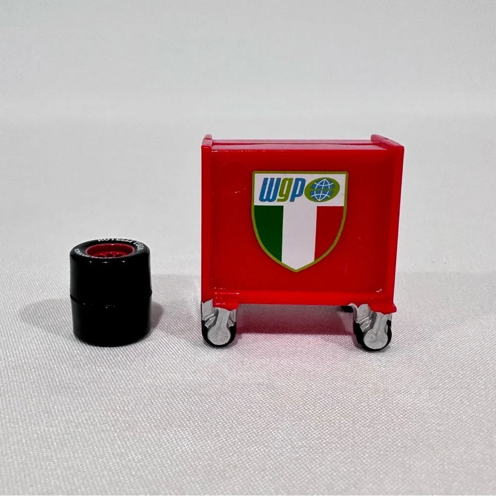 Disney Pixar Cars 2 Alex Machino Pitty Die-cast Mattel